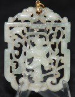 Antiker feinst gearbeiteter Anhänger in Nephrit Jade